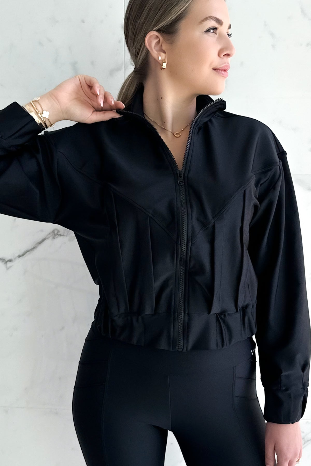 RAYA JACKET GLOSSY BLACK